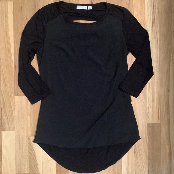 Bisou Bisou Tops - 𝅺bisou BISOU High-Low 3/4 Sleeve Blouse with Open Back Black Women’s XS
